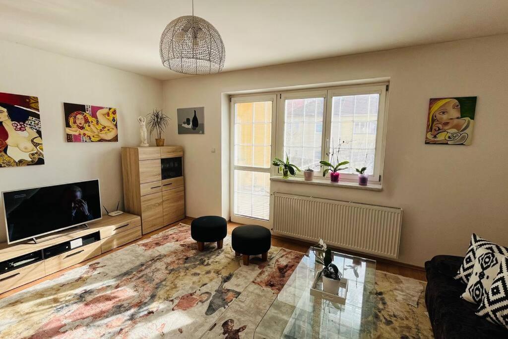 Harrison Homes 01 Praha